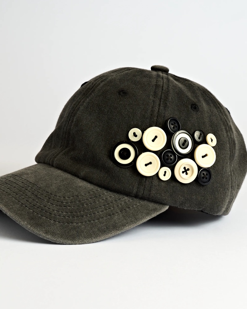 BLACK 002