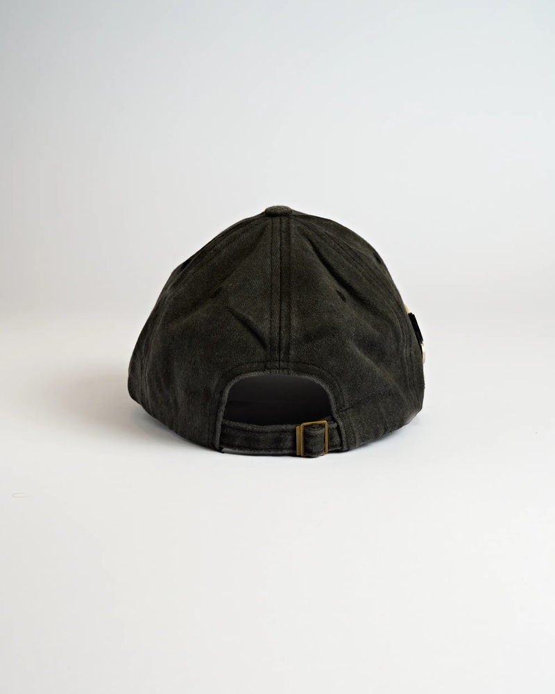 BLACK 002